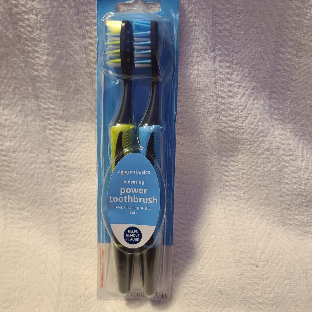 Amazon Basics Pulsating Deep Cleaning Toothbrushes w Soft Bristles/Pack Of 2-11